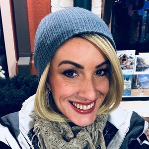 Meet your Posher, Alicia